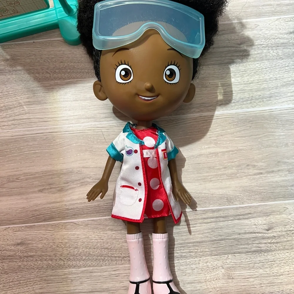 Ada twist scientist toy lot with accessories and Rosie